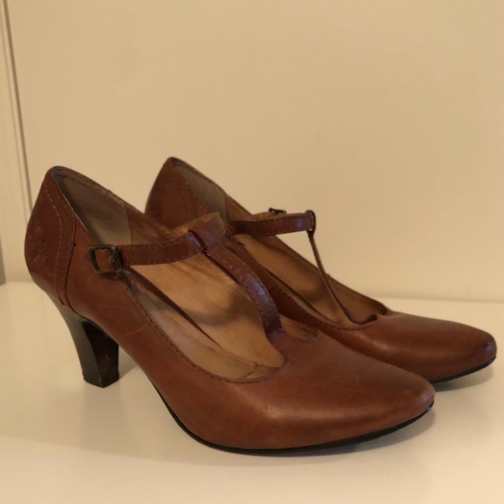 Frye T-strap pumps size 9